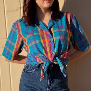 ✨SOLD✨Vintage Multicolored Plaid Button Up